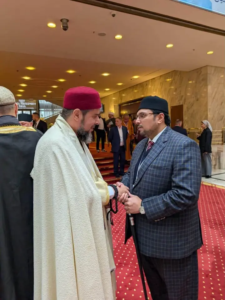 Meetings on the sidelines